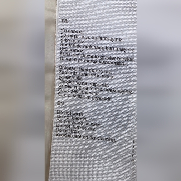 Cozy bright Yargici Light Quilted Yellow Zip Up Jacket With Pockets..small - Picture 11 of 12